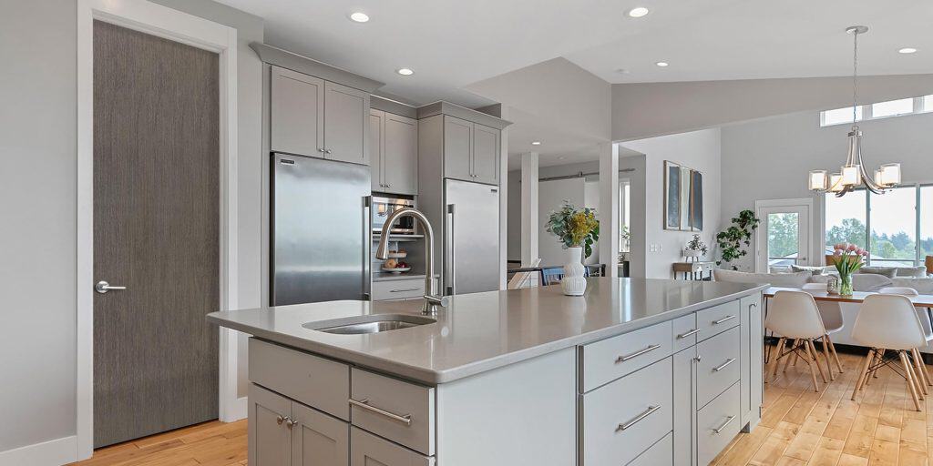 lynden ldi rift slate lifestyle kitchen scape 2kx1k